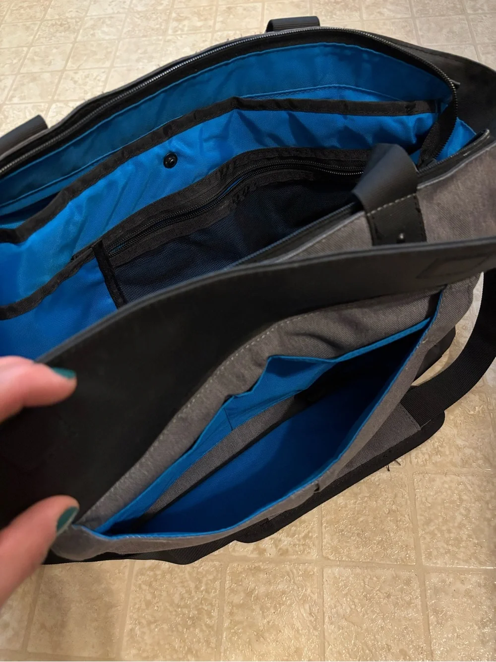 Betabrand Commuter Laptop Gray Black Messenger Bag with Blue Interior